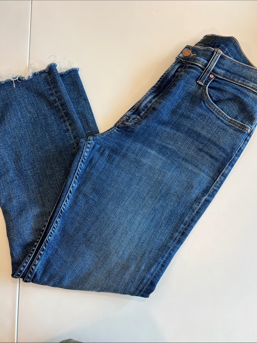 MOTHER - mid rise rider ankle, classic, 30, raw hem - Picture 7 of 8